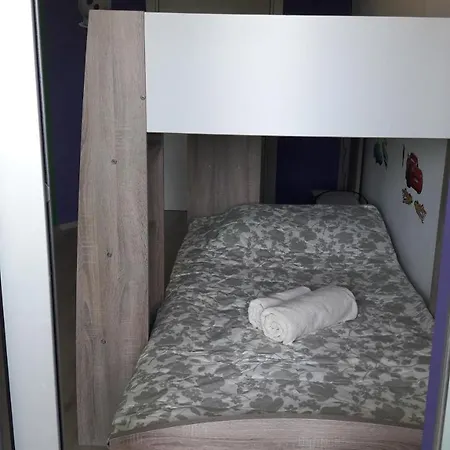 Apartman F & E Medulin