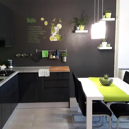Apartman F & E *