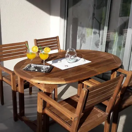 Apartment Apartman F & E Medulin